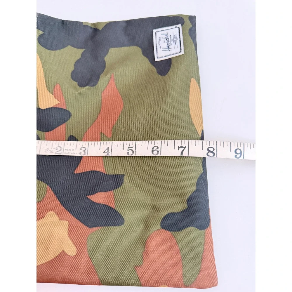 Herschel Supply Co Network Large Pouch Camo Canvas Zippered Clutch Bag Woodland